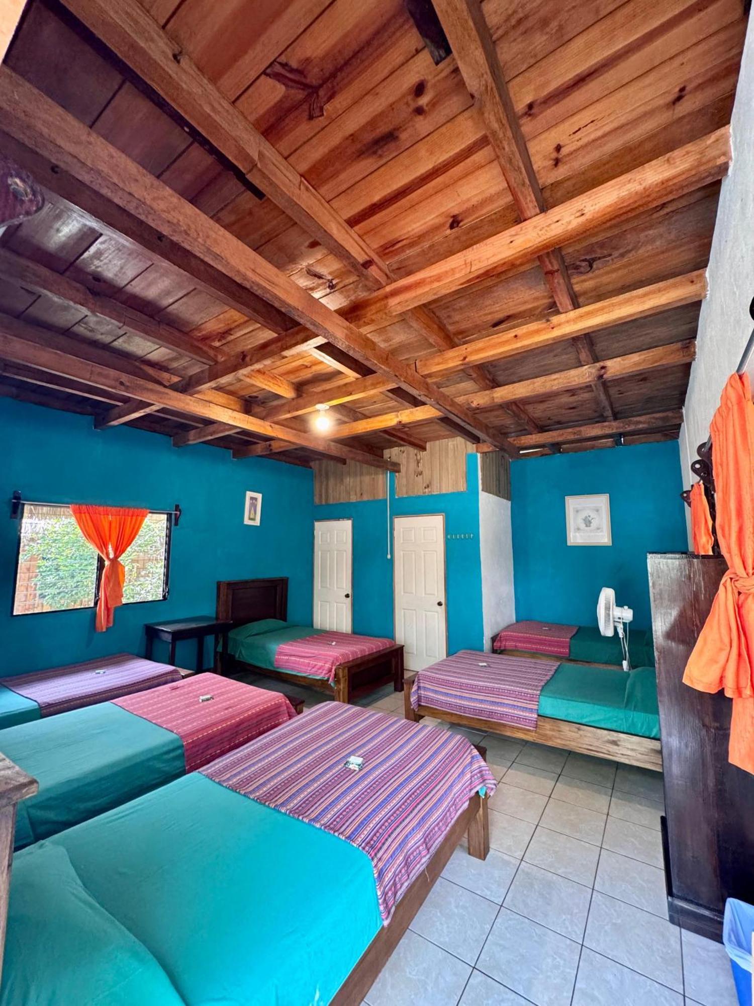 Oasis The Traveler Vandrehjem Lanquín Eksteriør billede